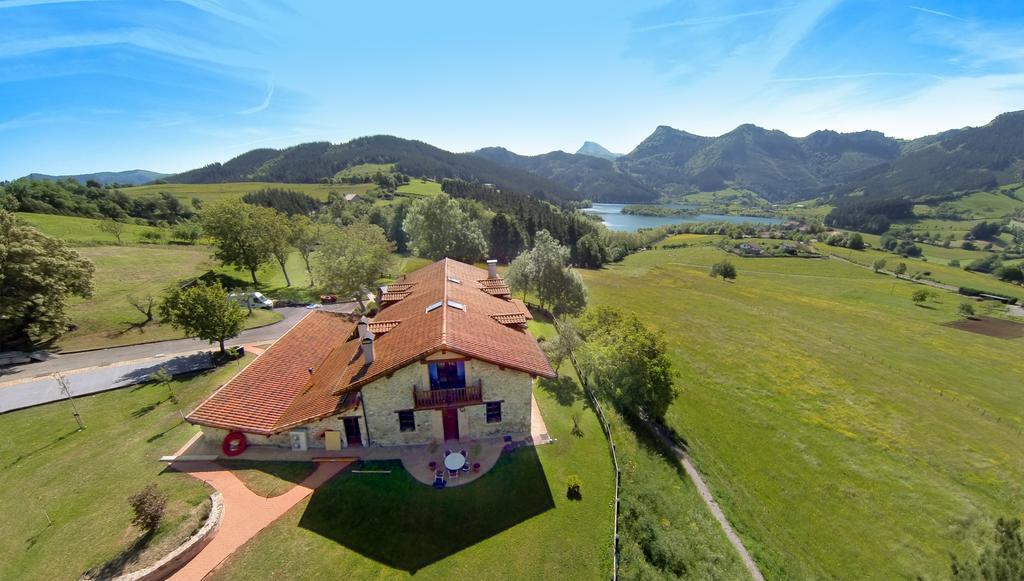 Casa Rural Urkulu Landetxea Aretxabaleta Kültér fotó